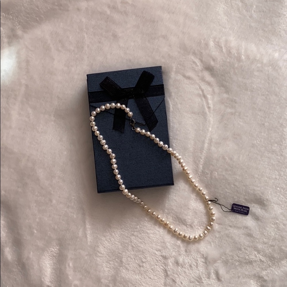 Fresh water pearl necklace